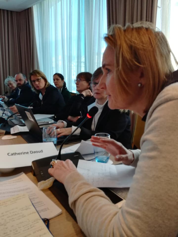 Représentante du CISIC lors d'une réunion internationale
